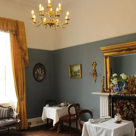 Rosemount House 4*