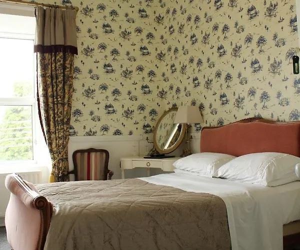 Rosemount House Bed & Breakfast 4*