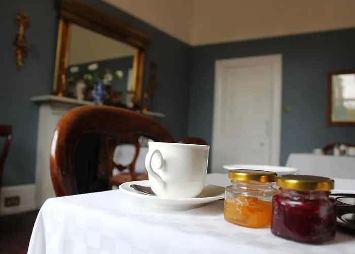 Bed & Breakfast Rosemount House 4*