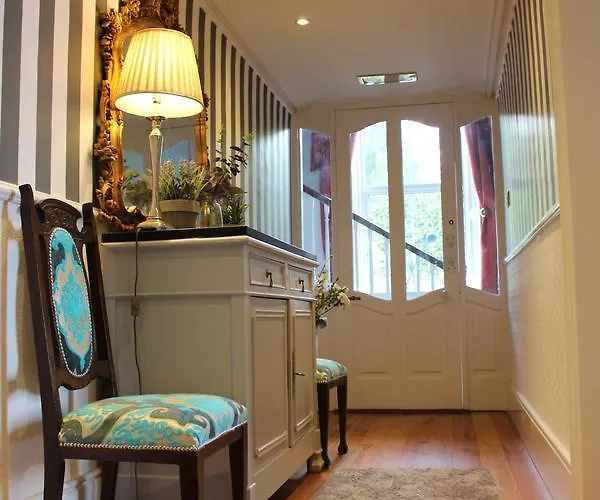 Bed & Breakfast Rosemount House 4*